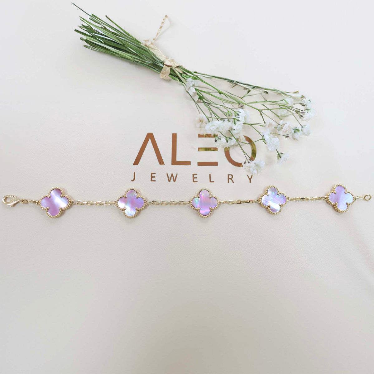 18k Gold Mother Pearl Pink Bracelet