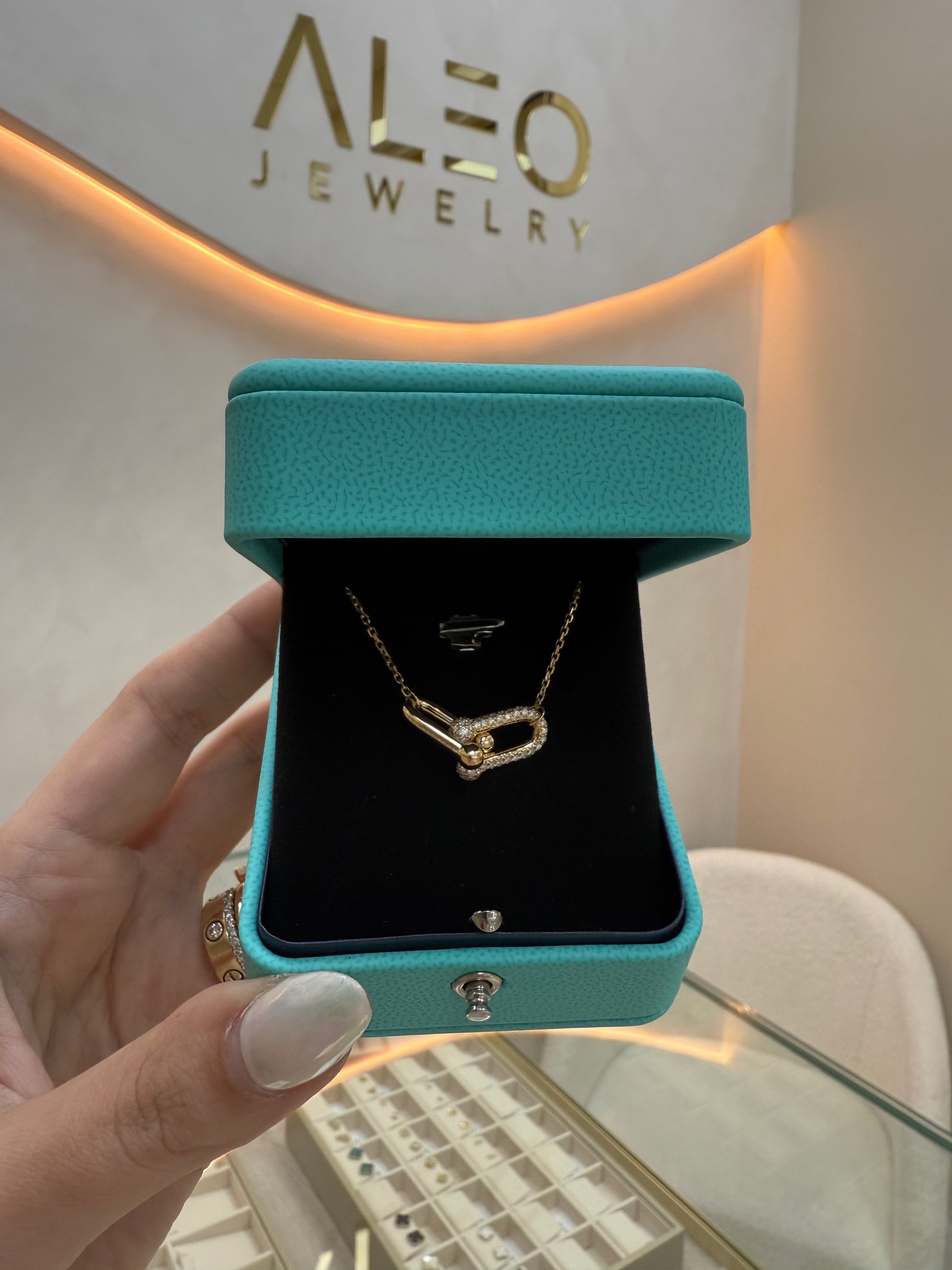 18k Gold Double link with diamonds necklace